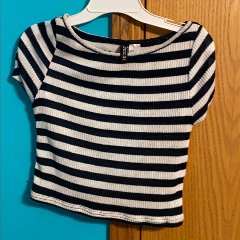 Stripped Crop Top